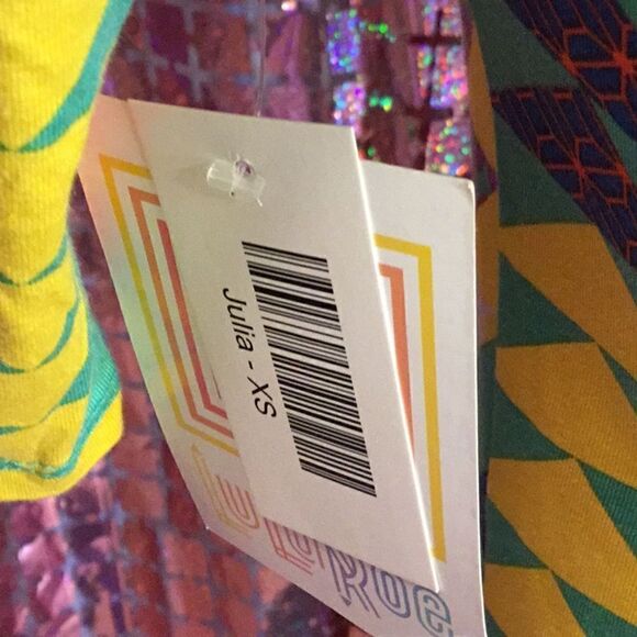 NWT LULAROE JULIA dress in size x small in a triangle pattern - Picture 10 of 12